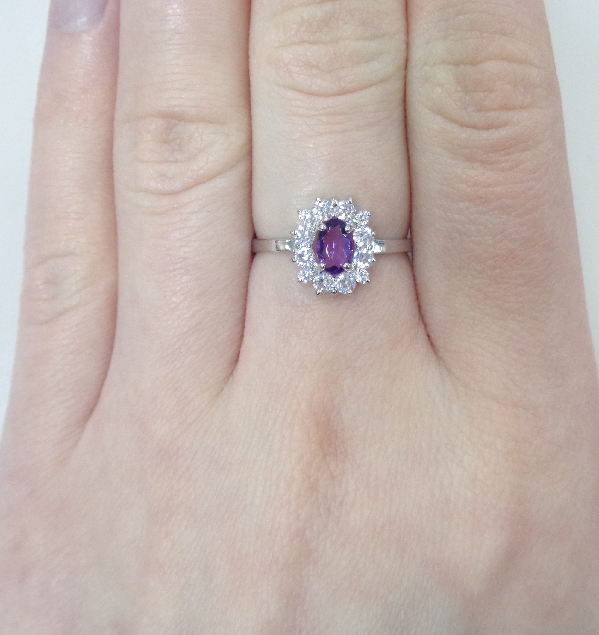 Серебряное кольцо с аметистом